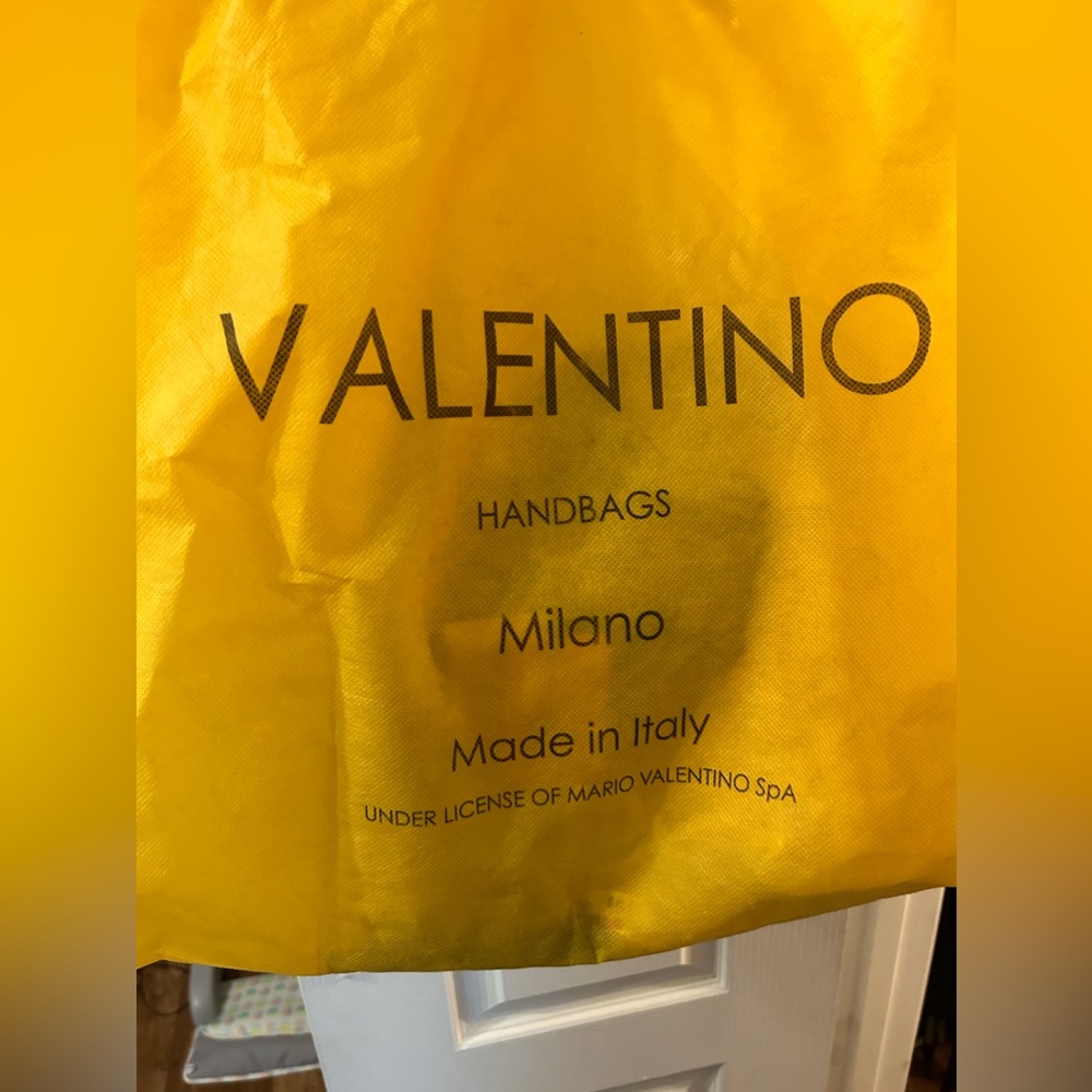 Valentino Purse - Picture 7 of 8